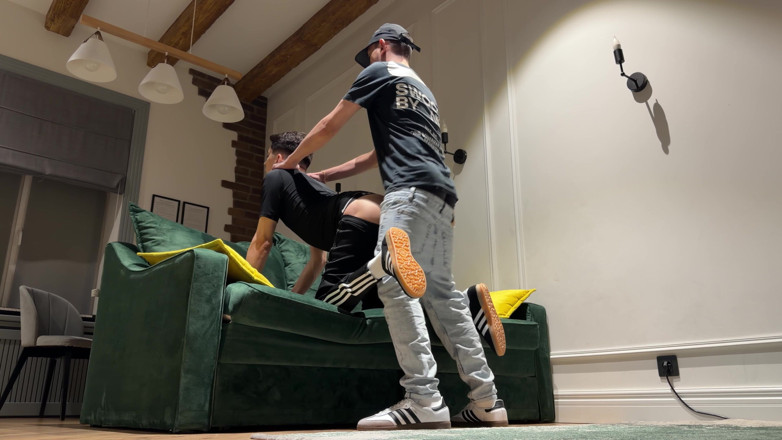 1JackDaniel: Sexy gay šukání s polibky