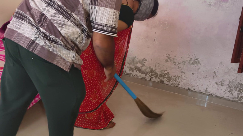 BadMash_Bhabhi: 핫한 인도 인도 여성 하인 따먹기