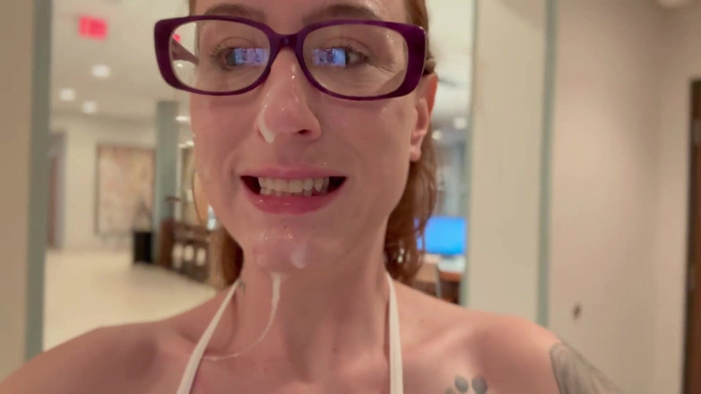 Island Boy Vids: Jděte na Cumwalk s Misty Rein