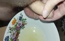 Joy Empire masturbation: Joy Empire 04: Masturbação, gozada e mijo