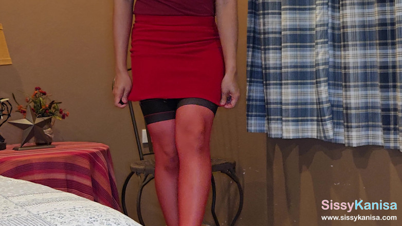 SissyKanisa: Sissy Kanisa dans une station balnéaire de campagne vintage, partie 3 :...