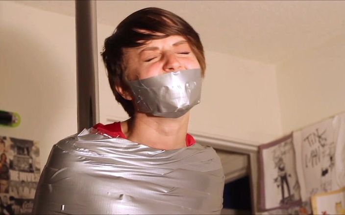 Selfgags classic: Caught in Wraptivity!