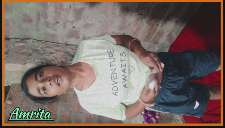 Amrita: hot bhaartiy desi sautela bhaee kaanoon men aur sauteli bahan...