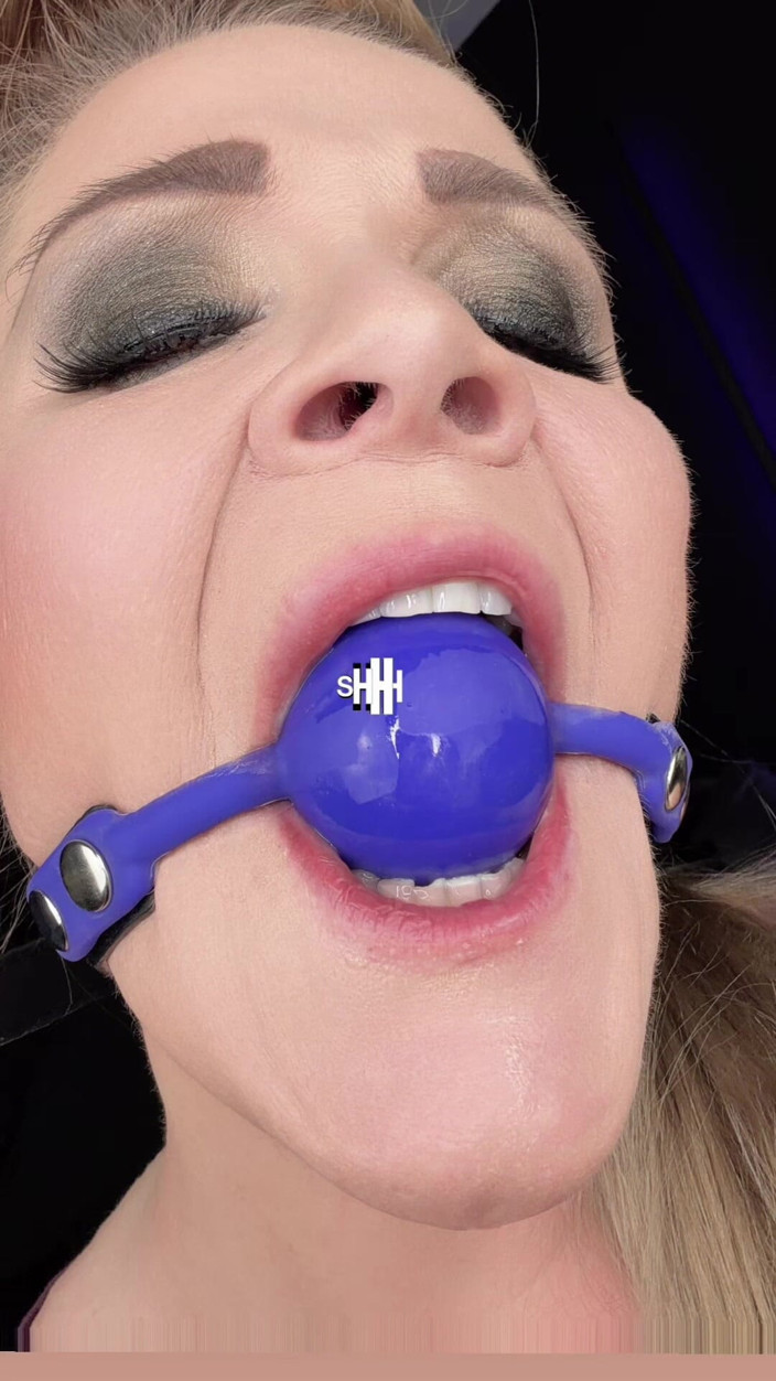 Miss Whitney Morgan: Detrás de escena - ¡prepárate y filma conmigo!
