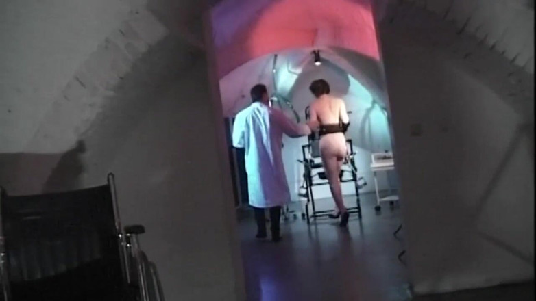XTime Vod: Kerel met grote pik houdt van de dildo in de...