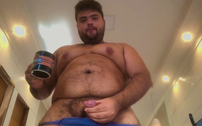 Chubby bear studio: Mijn solo-masturbatievideo 3