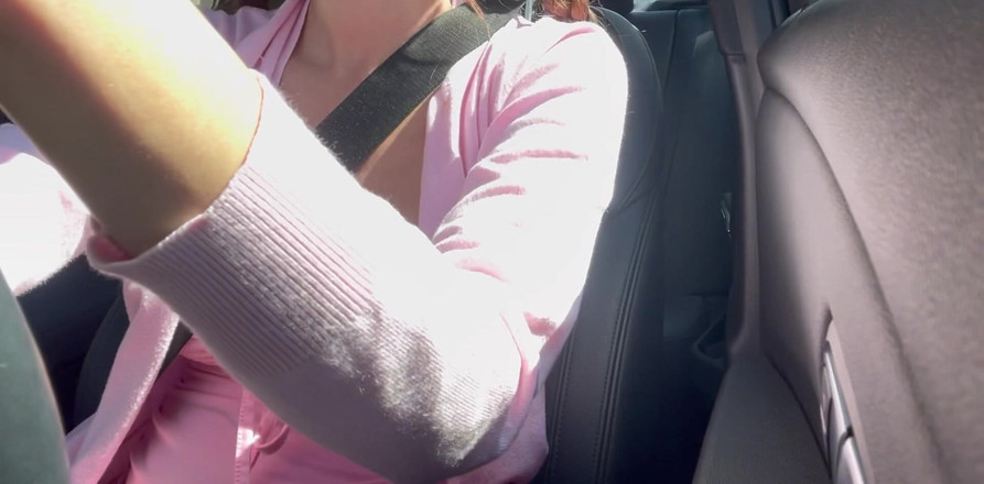 Artemisia Love: Sexy montada en coche con cachonda tetona milf Artemisia Love...
