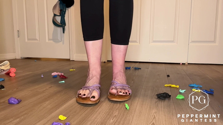Peppermint Giantess: Adakah Ia Pop!? Gergasi Kaki Vs Belloon Barefoot, Sandal, Vans...