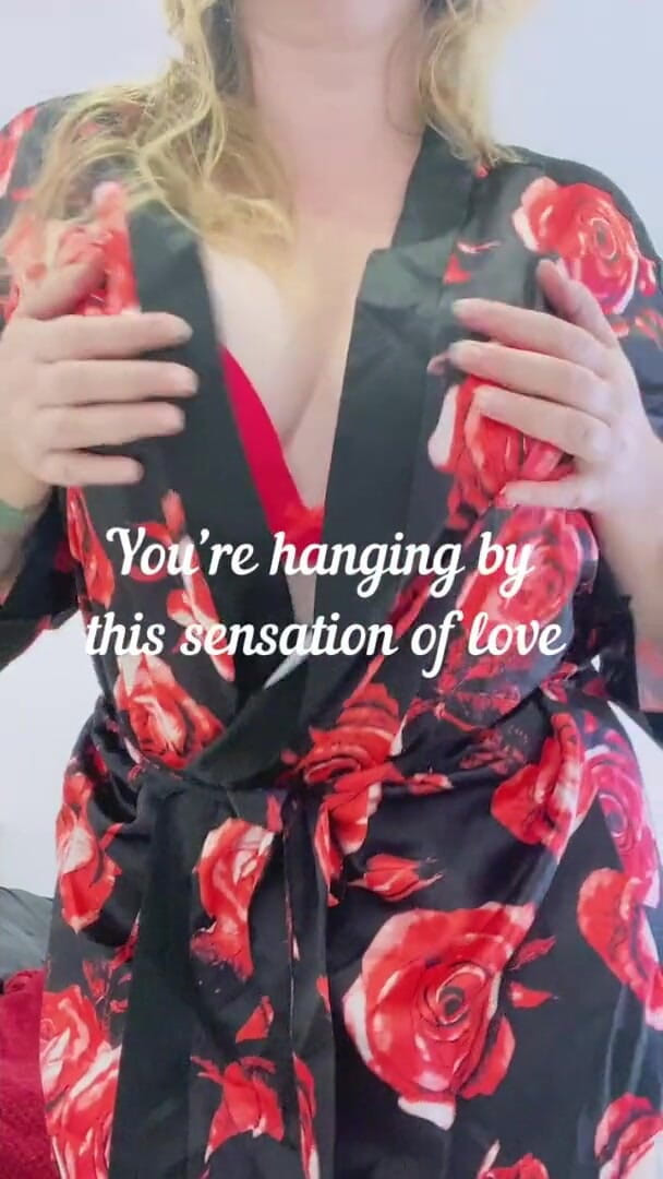 Kisicaxx: Büyüleyicilik - ben senin tanrıçanım