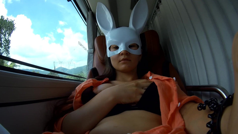 PassionBunny: Si ****** melancap dalam bas