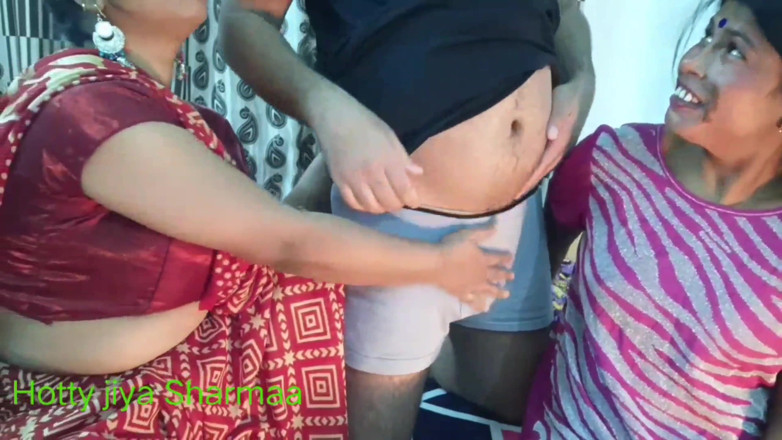 Hotty Jiya Sharmaa: Une belle-fille indienne sexy et sa belle-mère baisent avec leur...