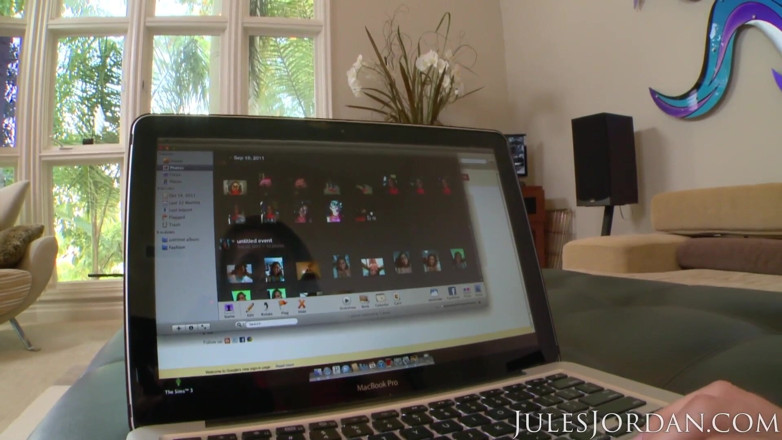 Jules Jordan: Riley Reid gets tag teamed