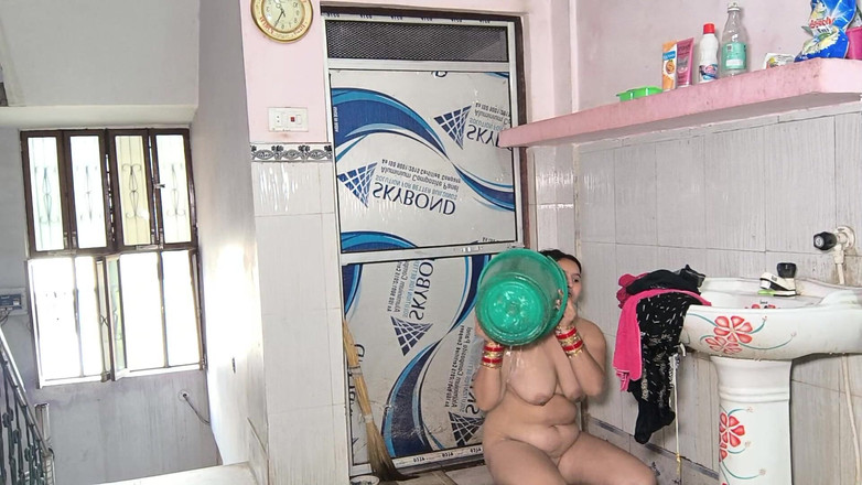 Puja555: 젖탱이를 빨아