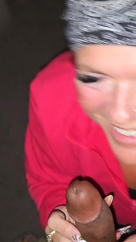 Lucky Gurl Hollee Huntress Sidequest - Hotwife Gives the Best POV Blowjob