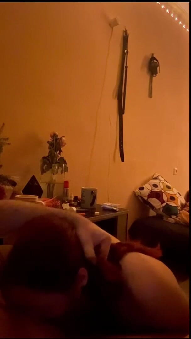 Elena917: Fumando, cuspindo, anel na boca, facial, tapa no rosto - nossa...