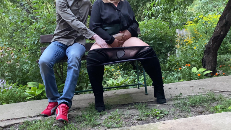 OurFetishLife: aautdor shaktishaali phuhaar ke baad sauteli mammi apne sautele bete...
