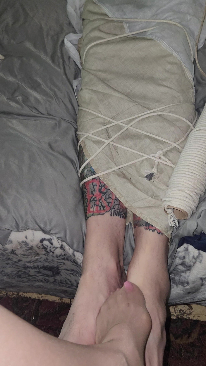 Goode Girl: CBT gadis cantik dibungkus, ditimbang, dan di waxing