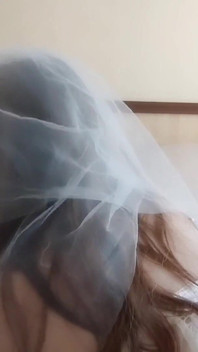セクシーな花嫁とのロマンチックな朝 - フェラチオとセックス