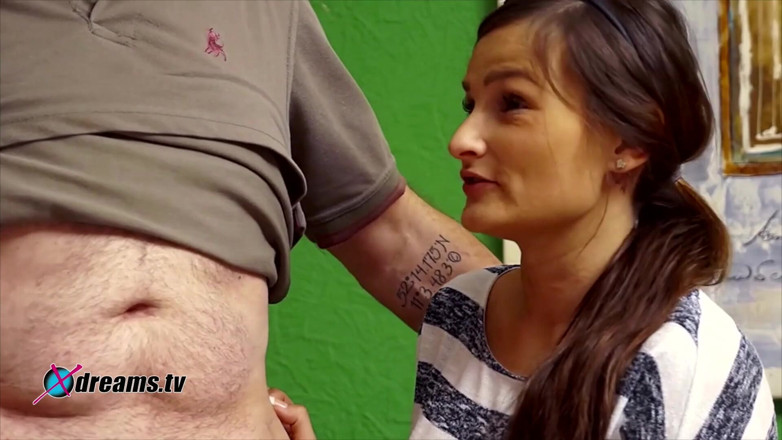 XdreamsTV - Hand Jobbers: Holly делает горячую дрочку своему отчиму