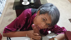 Calvohot70: こっちに来て、本当に君のチンコを舐めたい。