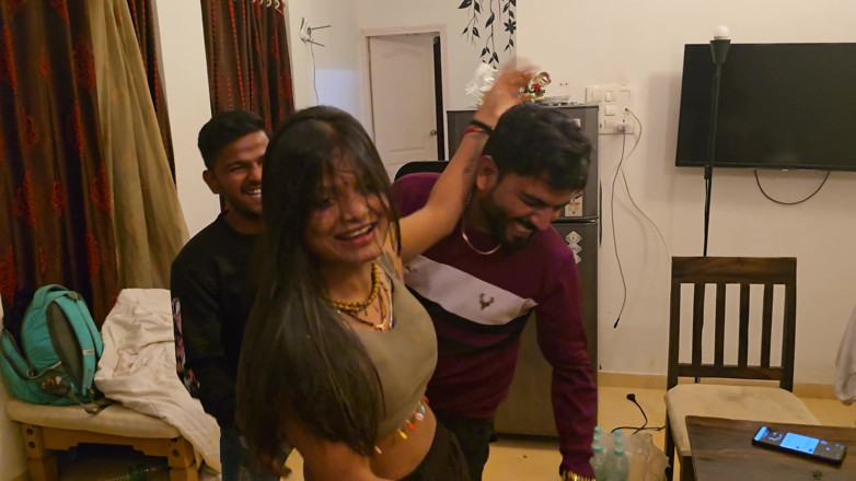 Kamasutra61: Behind the Shoot Fun Masti