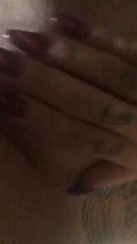 Gata tatuada