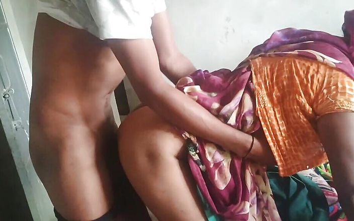 Sunita kr: A pecorina ragazza indiana dura