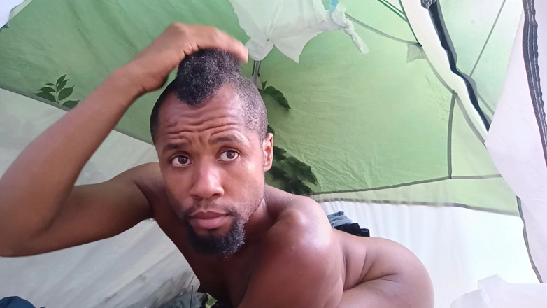 Karma Rainbow Smith D: Acicalamiento Para Tratar De Tragar