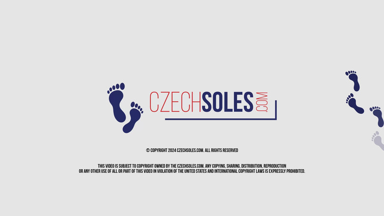 Czech Soles - foot fetish content: 아마추어 BBW 크고 통통한 발 놀리기