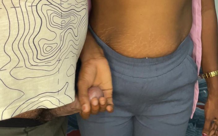 Desi girl riya: Indiana mallu virgem universitária primeira vez tentando sexo anal