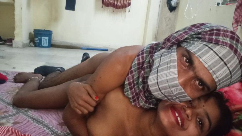 AmpleOunce283: Soukromý pokoj, Hladové oči a Desi Oheň