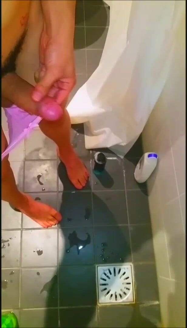 KittyHot: Sissy girl Kitty taking a piss in the shower