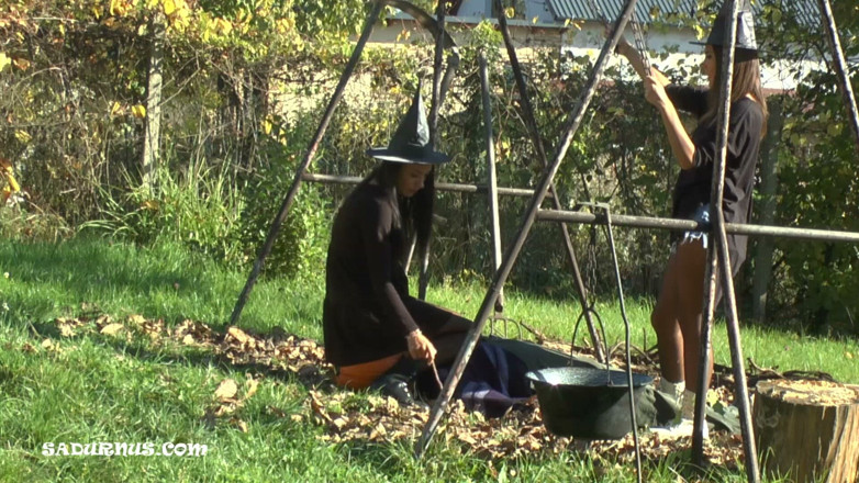 Sadurnus: Happy Halloween! Pumpkin Face Sitting
