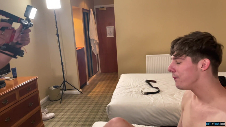 Lust for boys: 渴望群交 第1部分