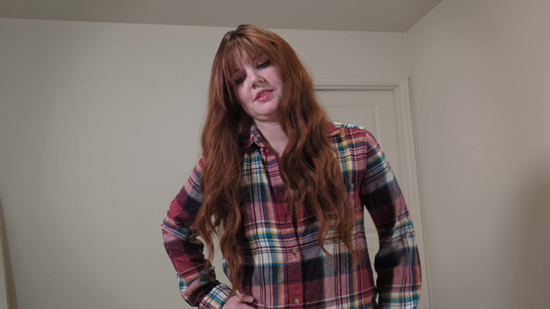 Housewife Ginger: Lascerai che la tua sorellastra ti aiuti a prendere le...