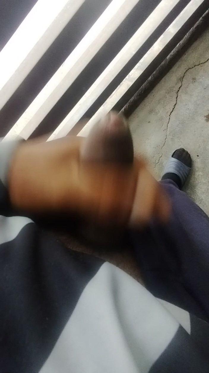 AlexAlejandro13: Get Me up