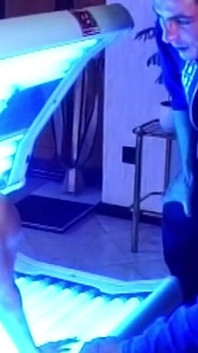 Jalang blonde bertiga yang berjemur dikongkek dan dikongkek berganda