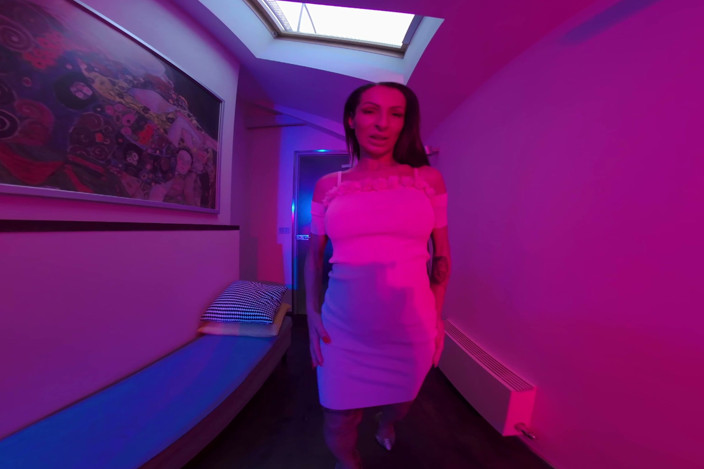 VRSexperts: Valentina Sierra - Under Neon Lights - Horny Stripper Toying