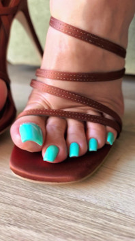 Feet, Toes, and High Heels