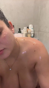 Live Stream with Dani Valentina