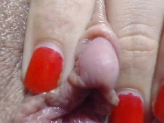 Cuteblonde666: Extreme close up on my clit