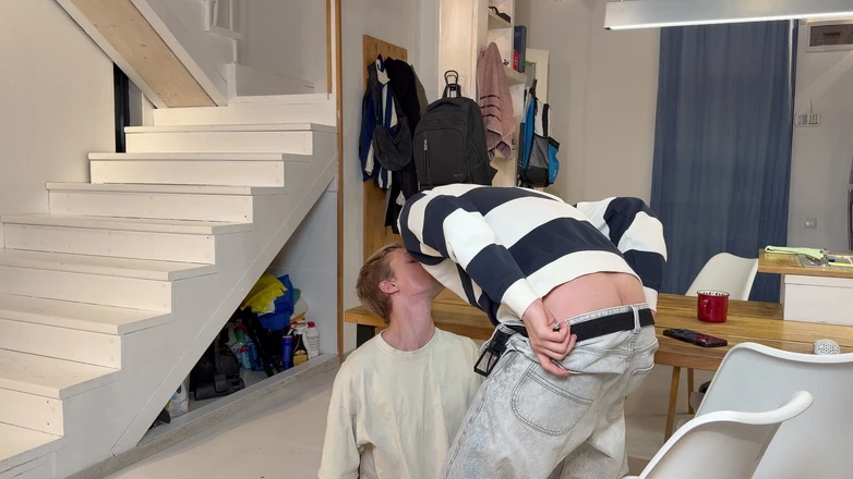 Ethan Lestray: Милый Парень Сделал Минет Своему Другу С Большим Членом, Минет И Сочна Ебля С Окончанием