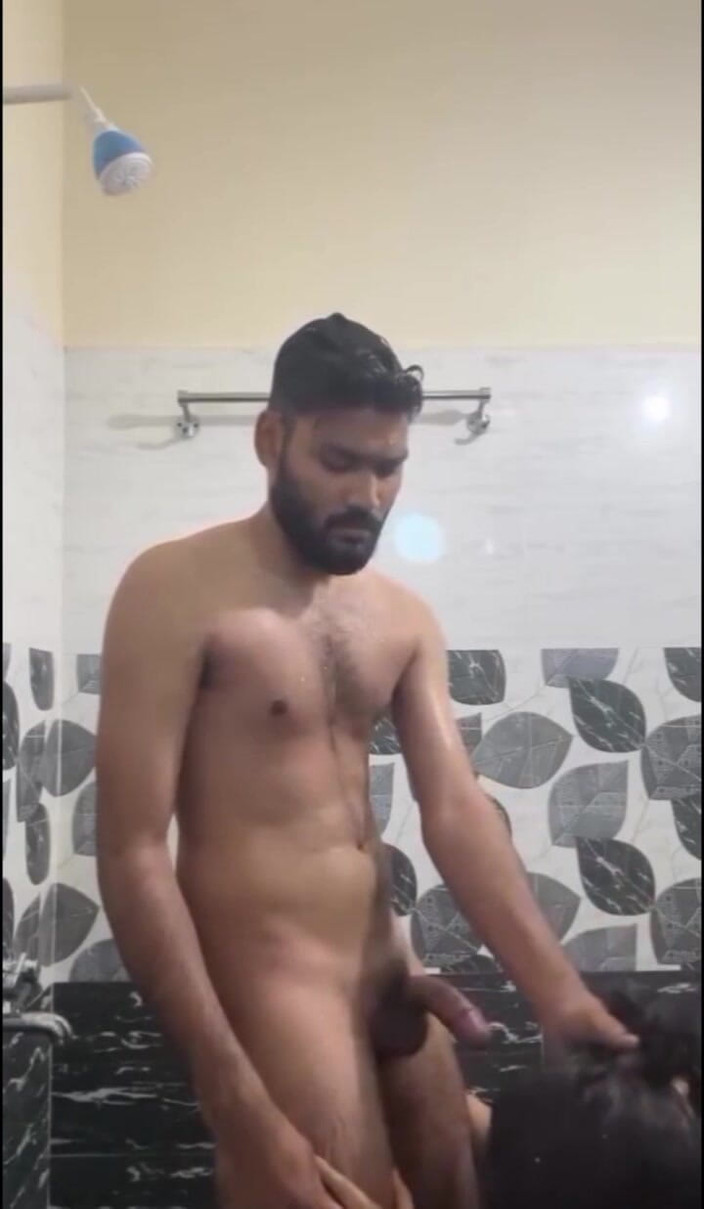 Akashamunir: La mia calda ragazza indiana scopa per la prima volta...