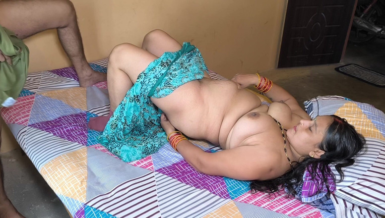 pujaprem: Pooja'nın amcığı sikişiyor