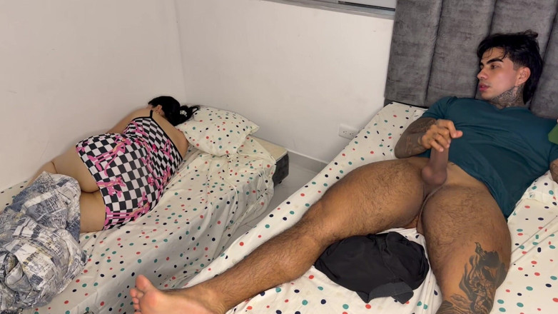ChristianChauxx: Uma Madrasta Discute Com O Marido E Seu Enteado a...
