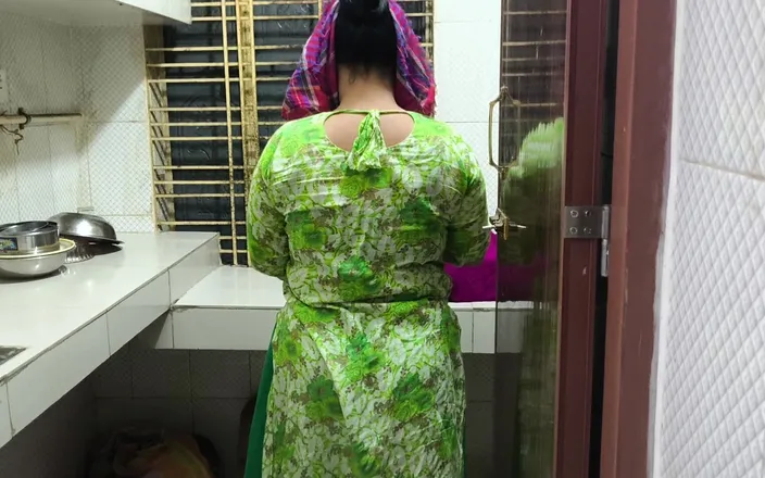 SAFI-SEXY: I Suddenly See My Aunty Cleaning the Dishes in the...