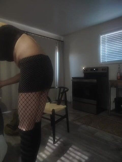 K8e Snow: Crossdresser yang menggoda berbogel dengan tab mandi, mandi mengisar, dan...