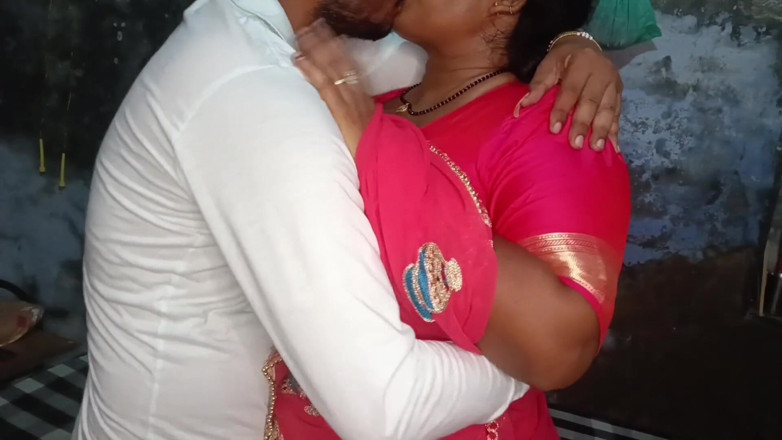 Yourgeeta8899: Desi dorffreundin rosa muschi ficken