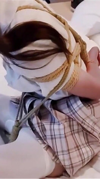 조난 12부의 소녀