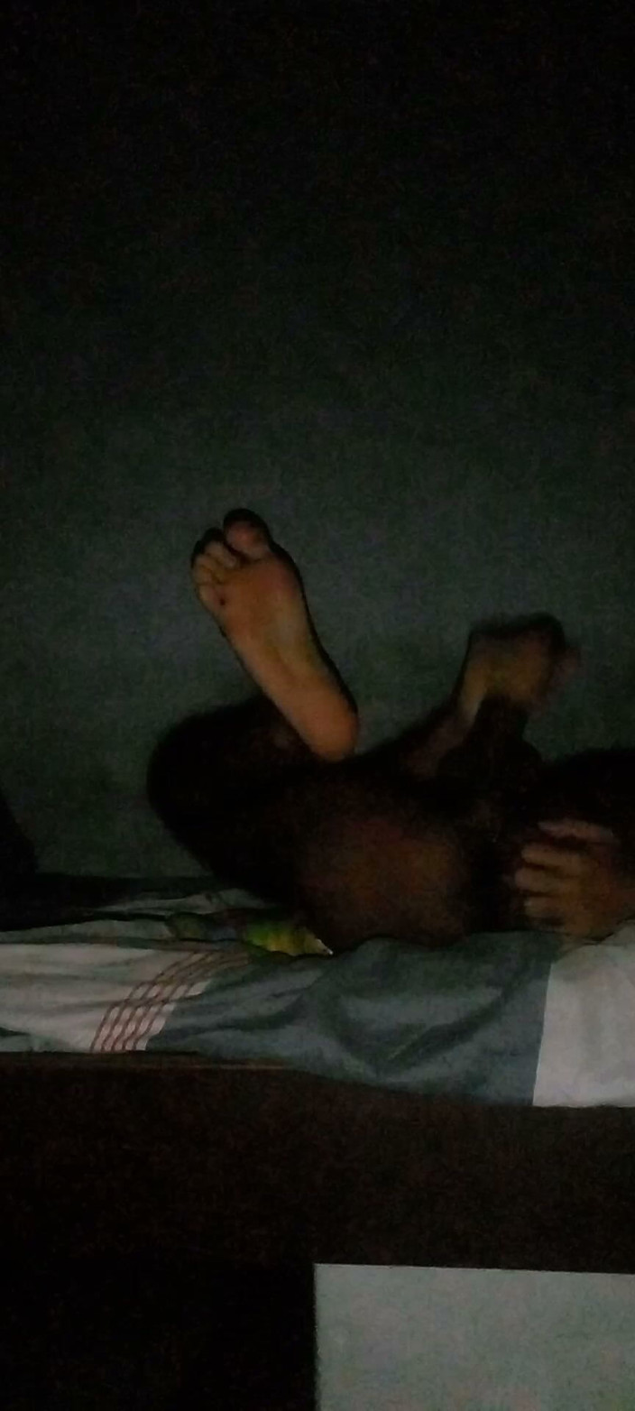 Greg 5 stars: Tegelijkertijd mijn penis en kont masturberen